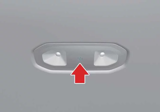 General view of the central interior room lamp in the Kia K4