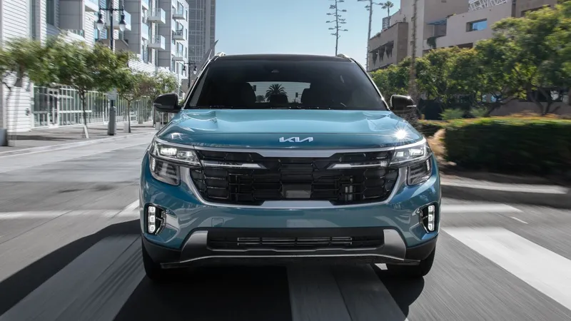 Kia Seltos owner's manual and interior controls