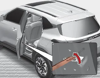 Kia Seltos emergency door lock hole operation
